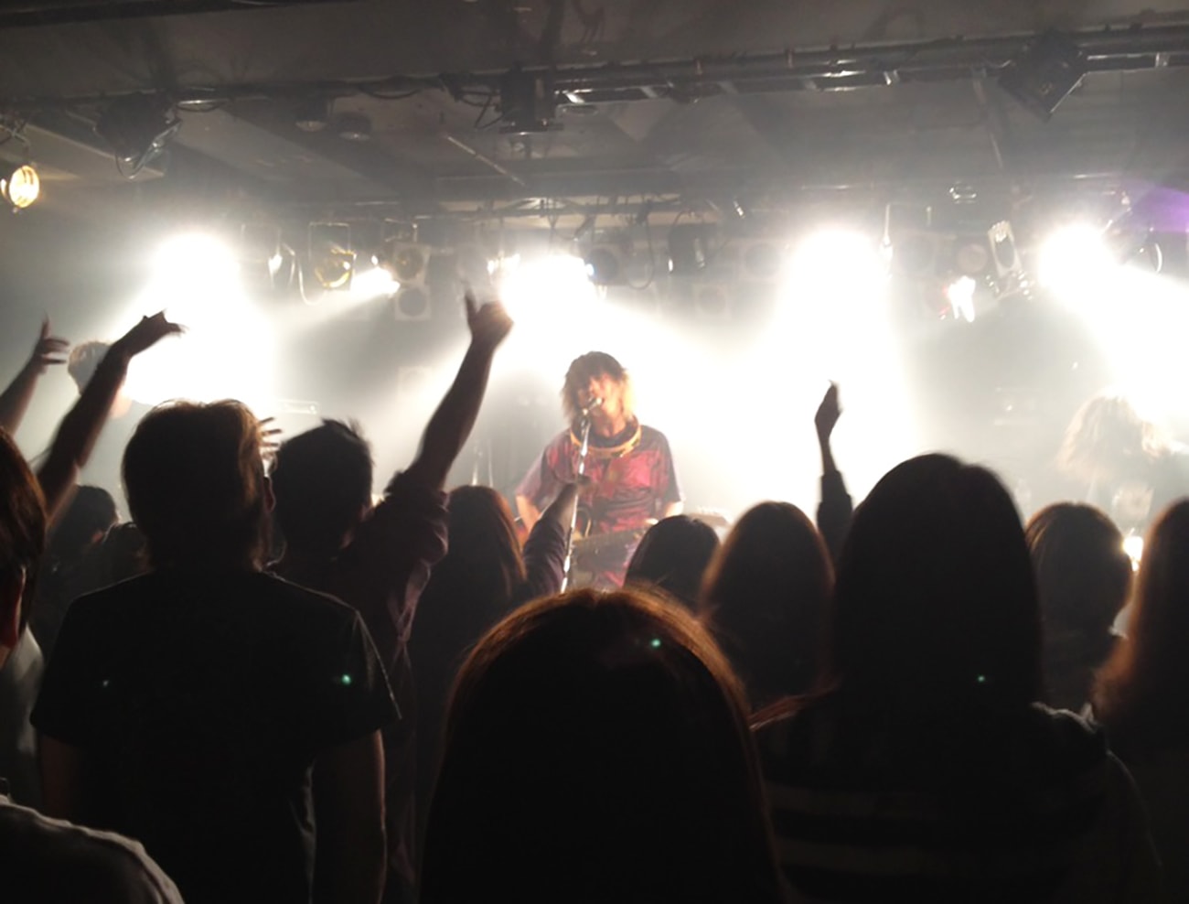 バンドあるある ライブが盛り上がらない そんな時に伝説のライブバンド マノウォーに学ぶ ライブの殺り方 Musit ミュージット